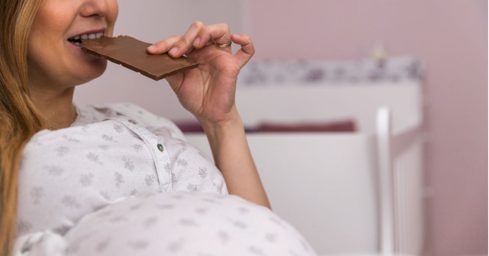 Comer chocolate antes do exame ajuda o bebê mexer?